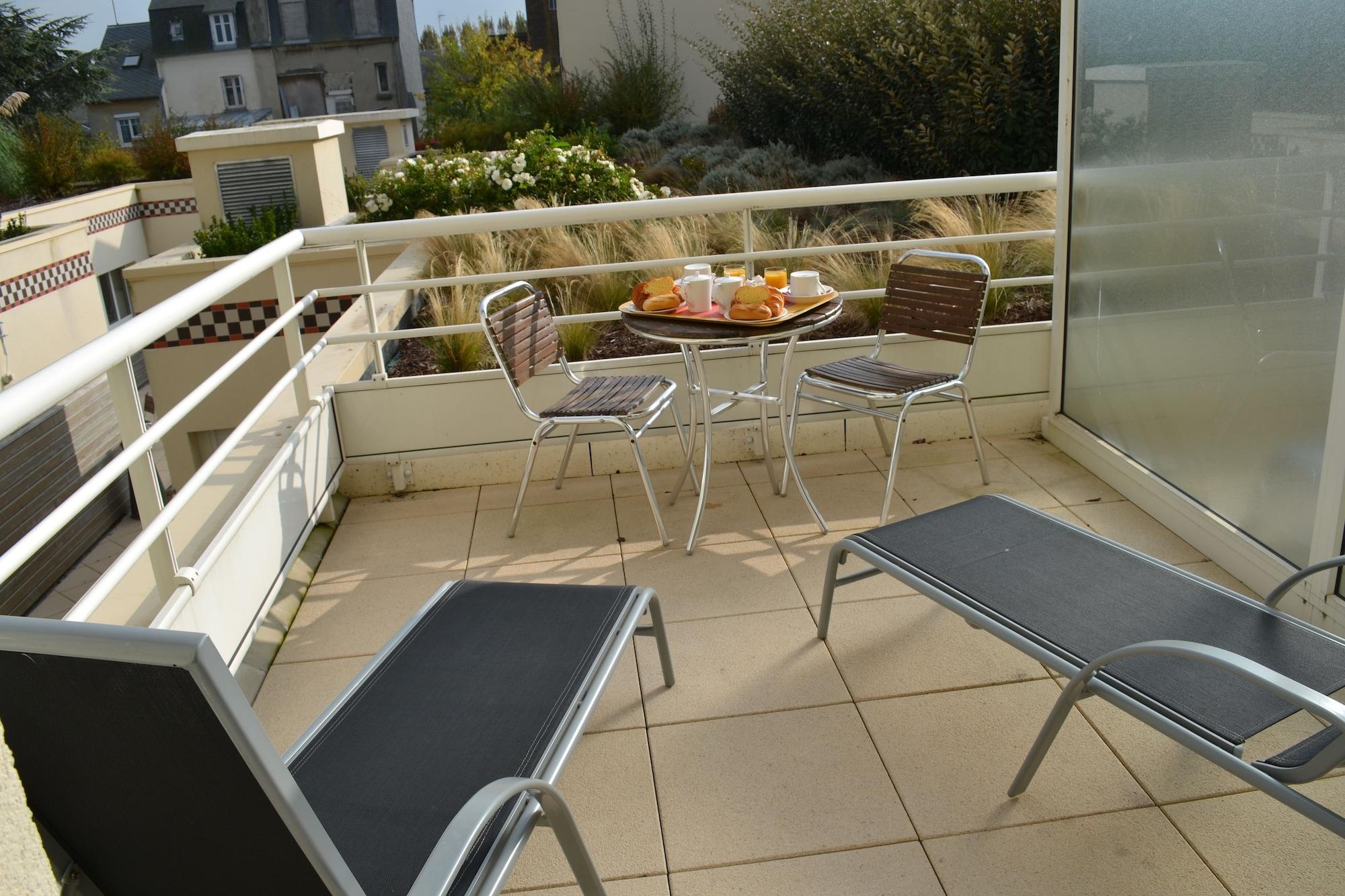 Almoria Hotel & Spa Deauville Bagian luar foto