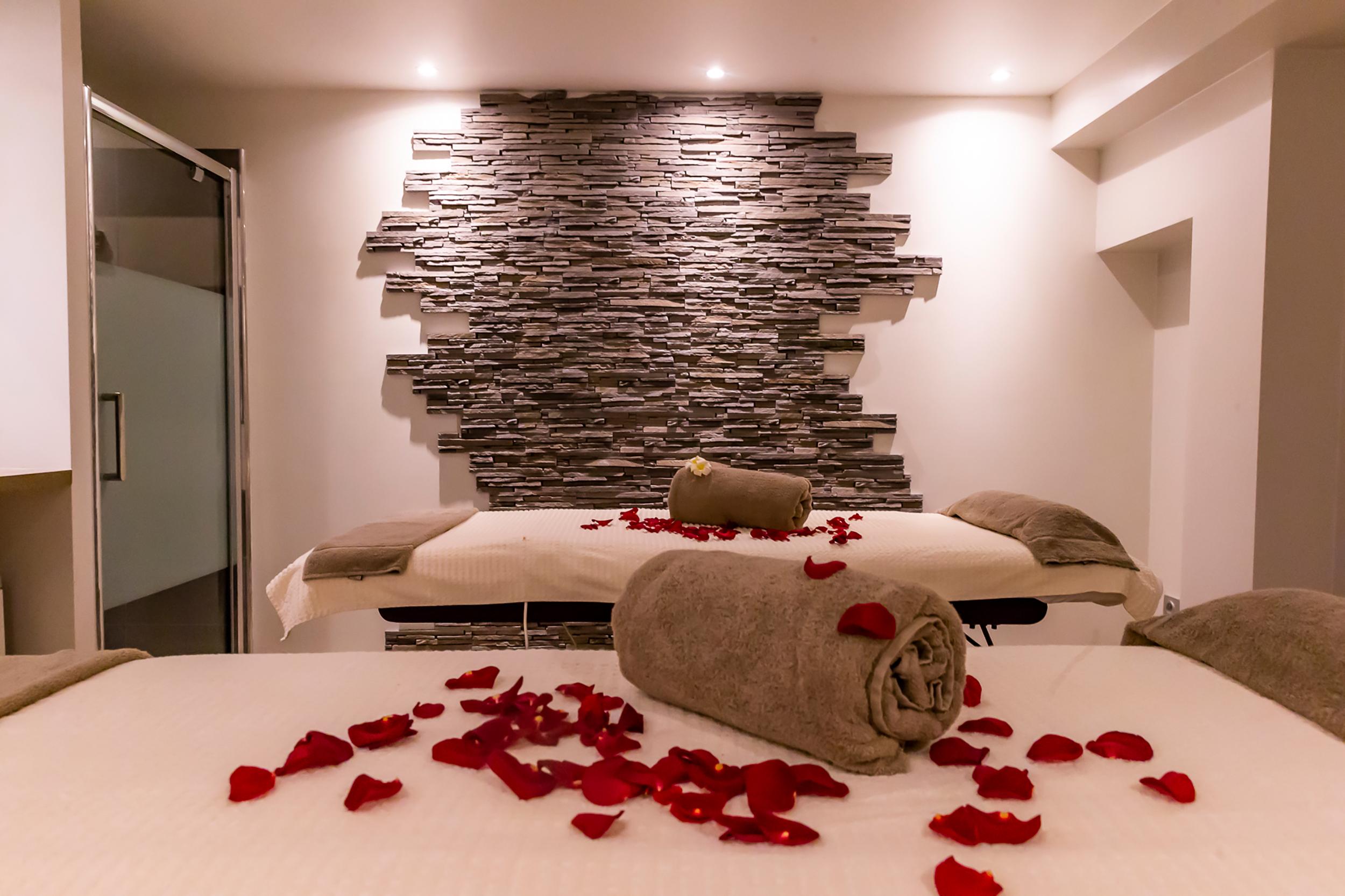 Almoria Hotel & Spa Deauville Bagian luar foto