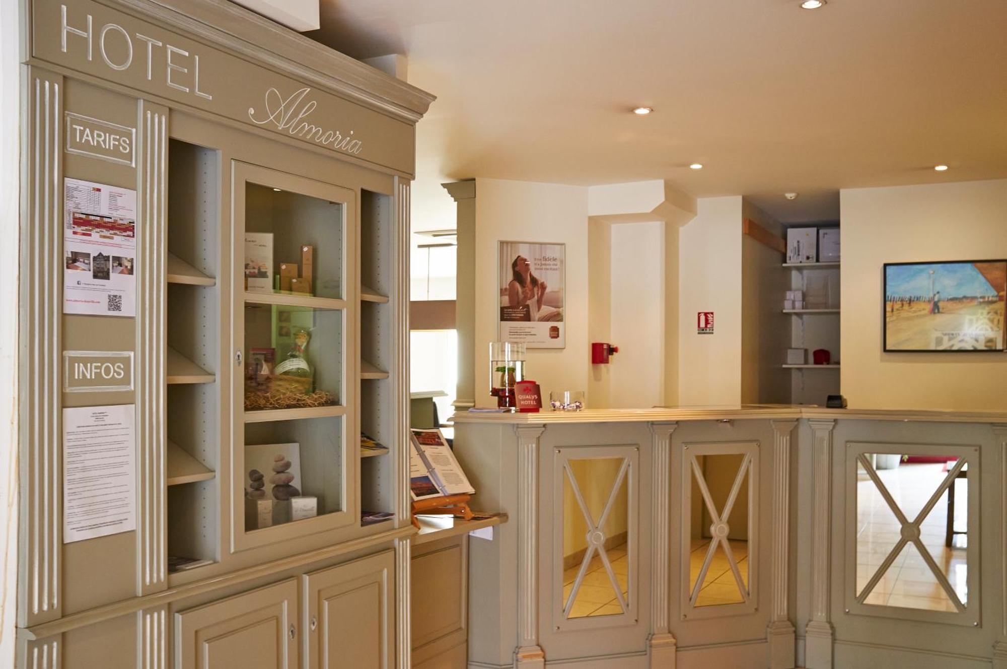 Almoria Hotel & Spa Deauville Bagian luar foto