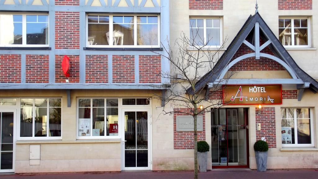 Almoria Hotel & Spa Deauville Bagian luar foto