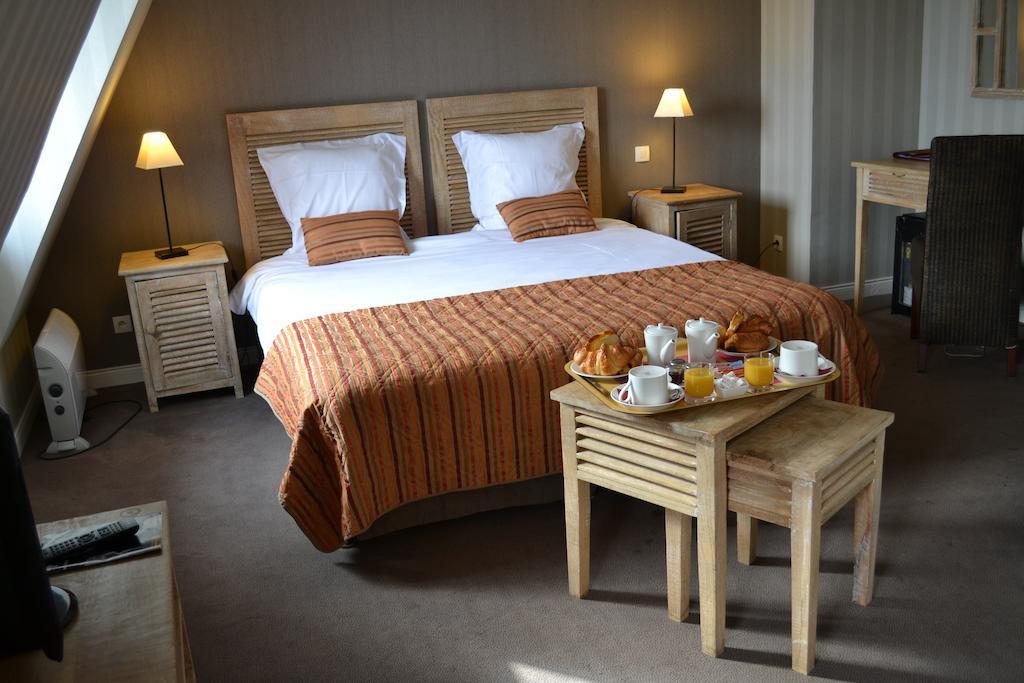 Almoria Hotel & Spa Deauville Bagian luar foto